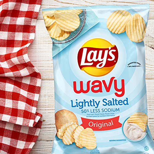 Lay's Lightly Salted Potato Chips, 7.75 Ounce