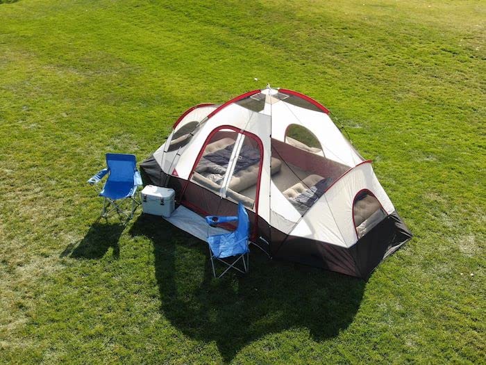 8-Person Family Camping Tent - Lightweight Portable Outdoor Tent with Carry Bag - 2-Door Divider for Family Camping Hiking Beach.